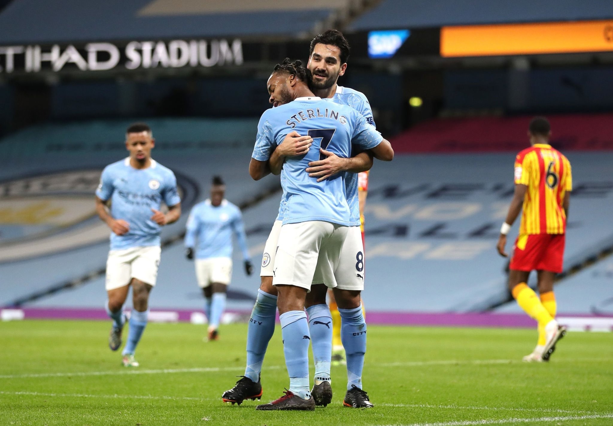 仁慕尼黑以 仁慕尼黑以